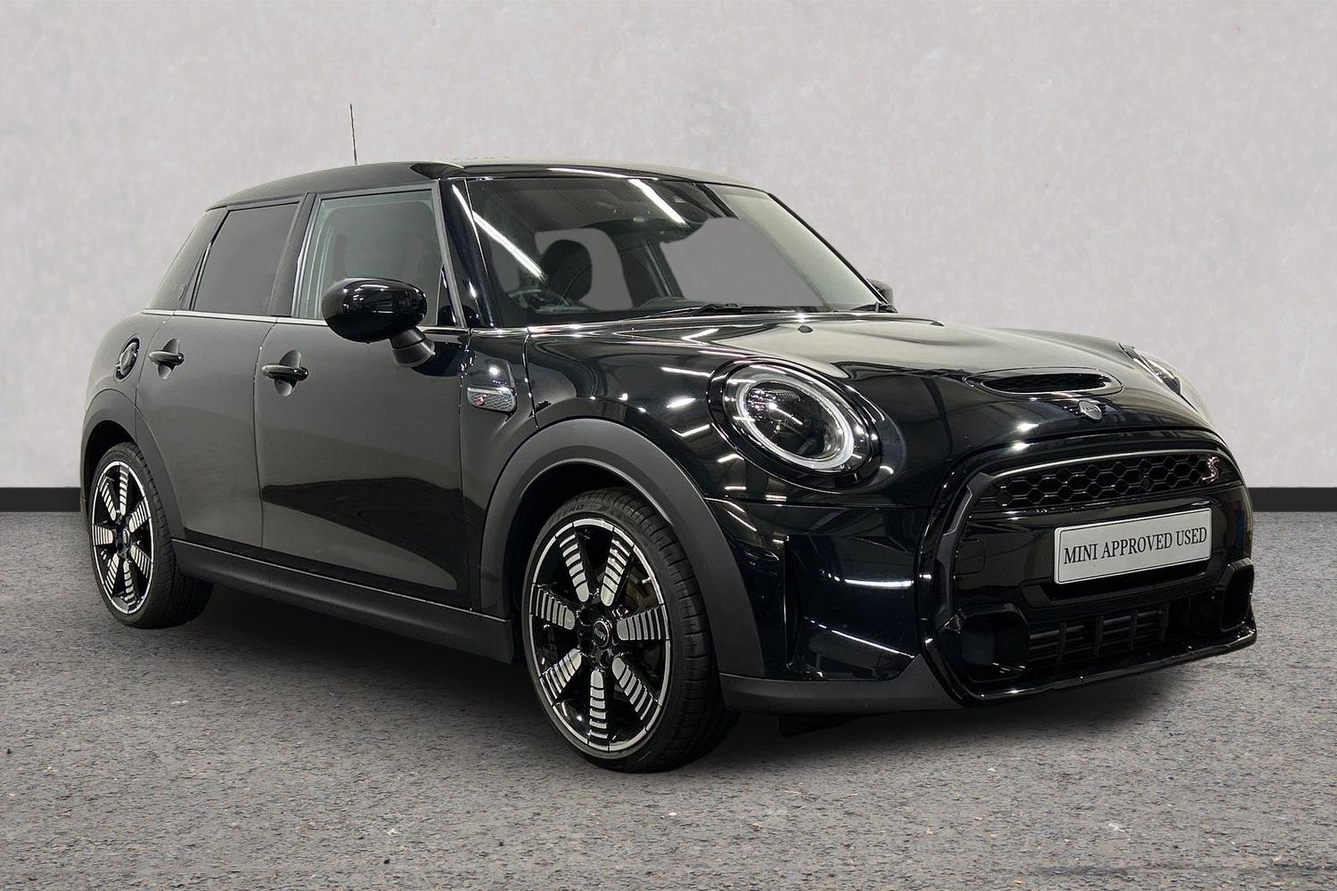 Main listing image - MINI Hatchback