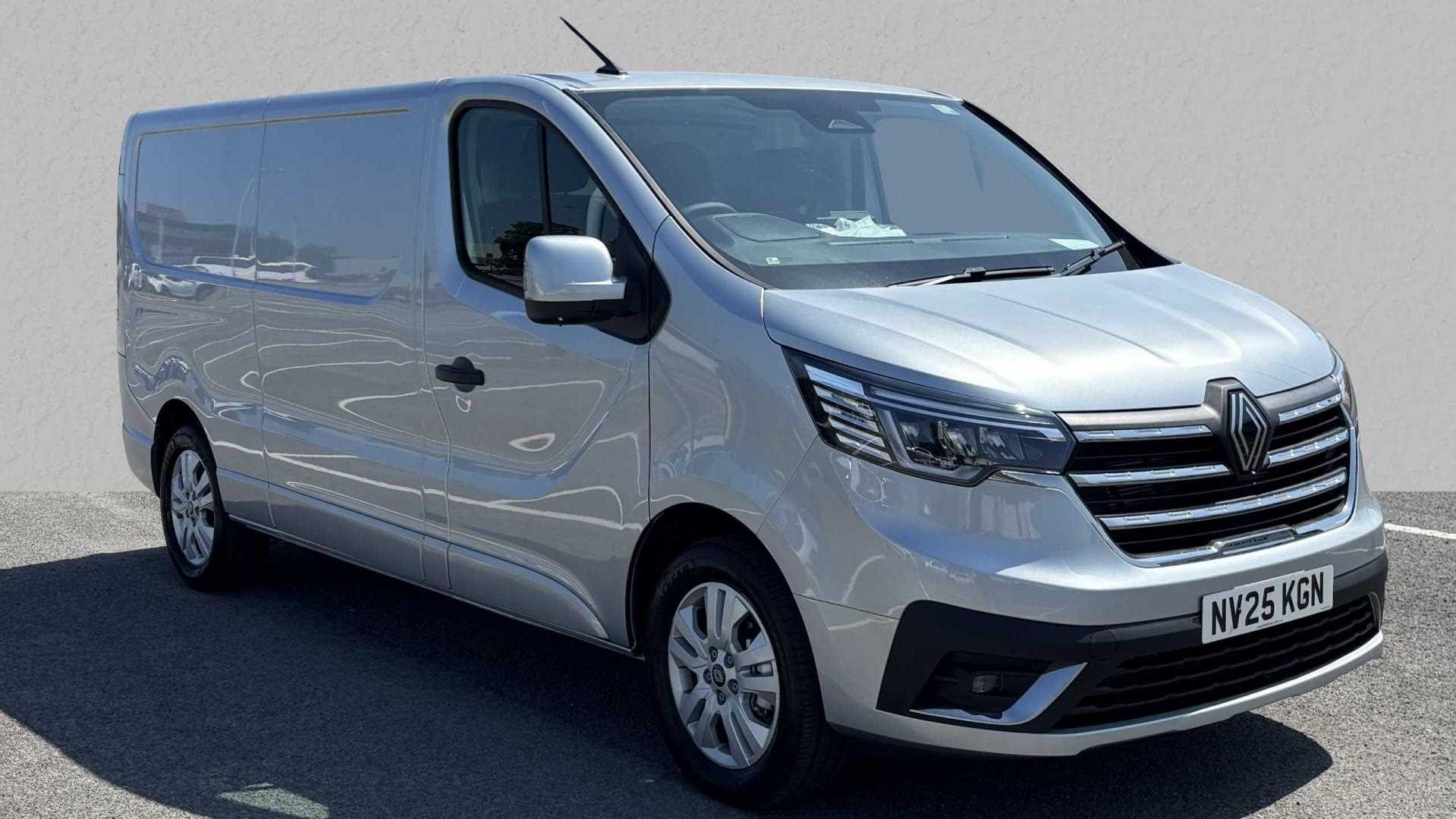 Main listing image - Renault Trafic