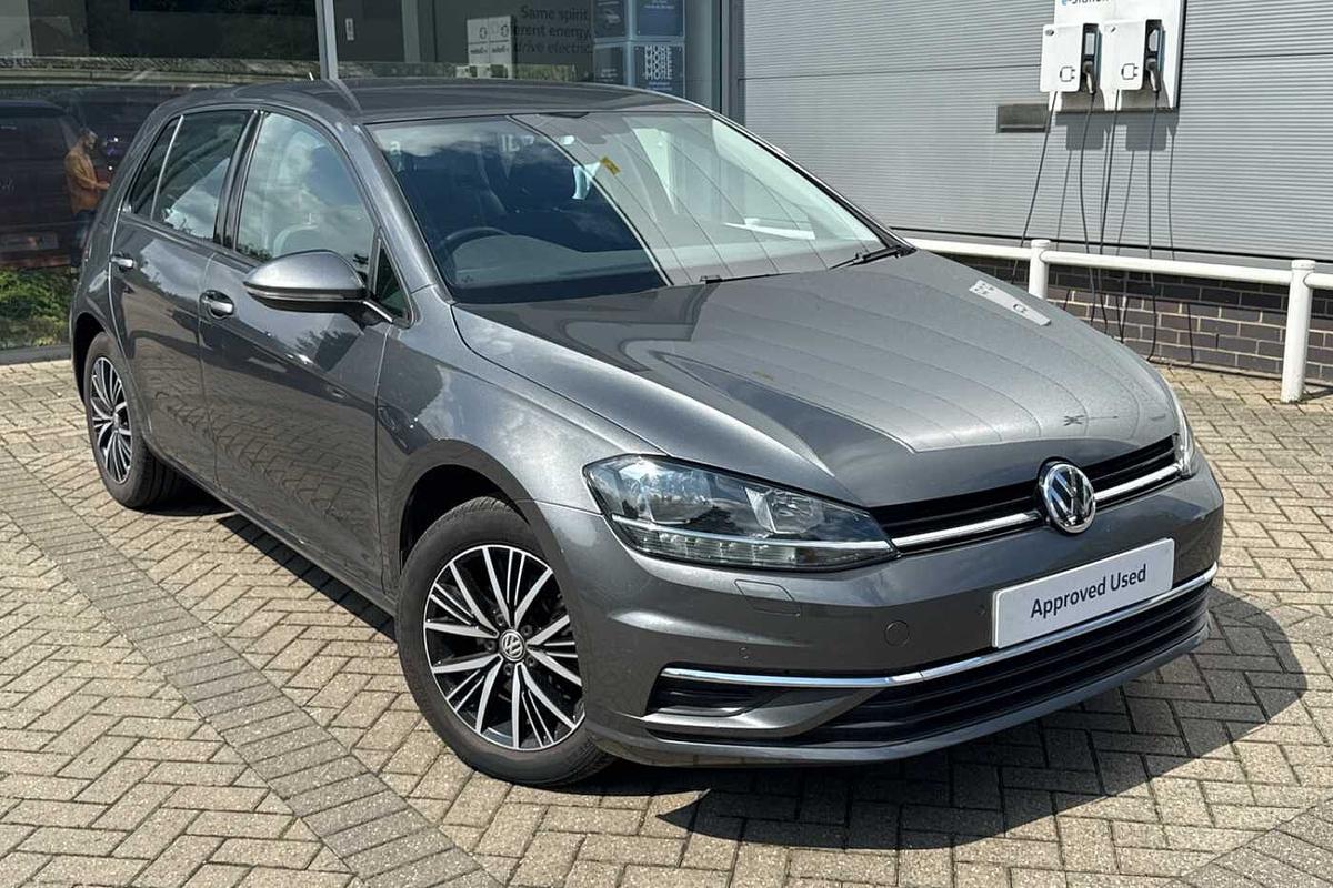 Main listing image - Volkswagen Golf