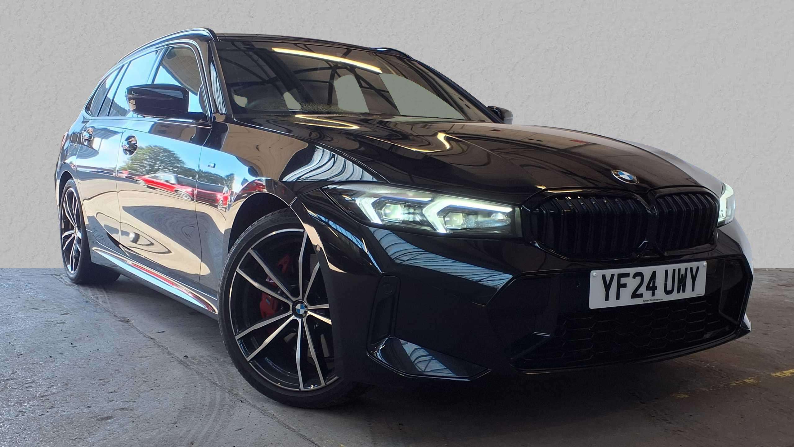 Main listing image - BMW 3 Series Touring