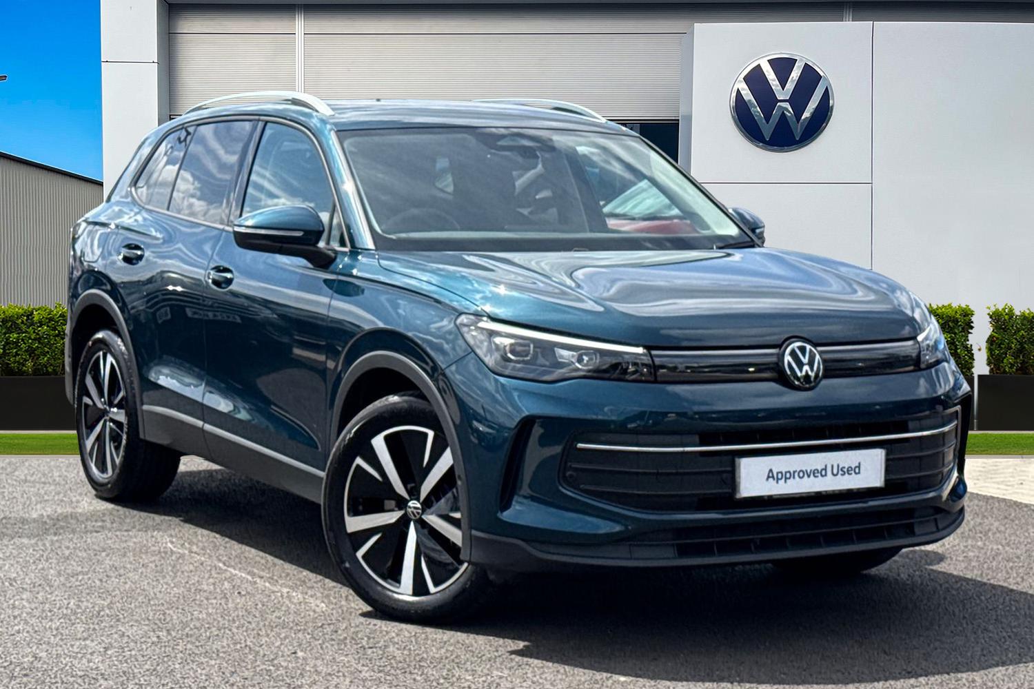 Main listing image - Volkswagen Tiguan