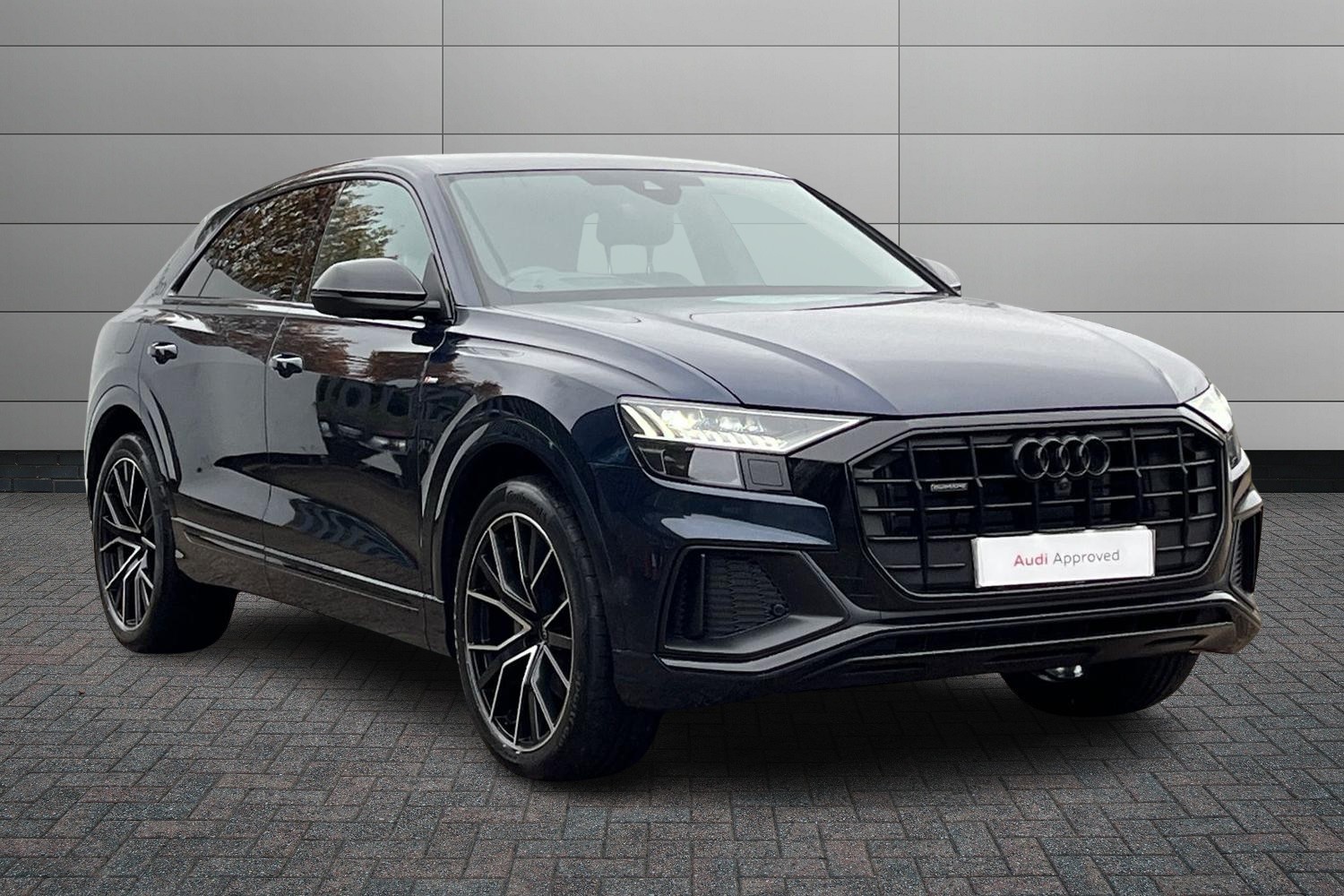 Main listing image - Audi Q8