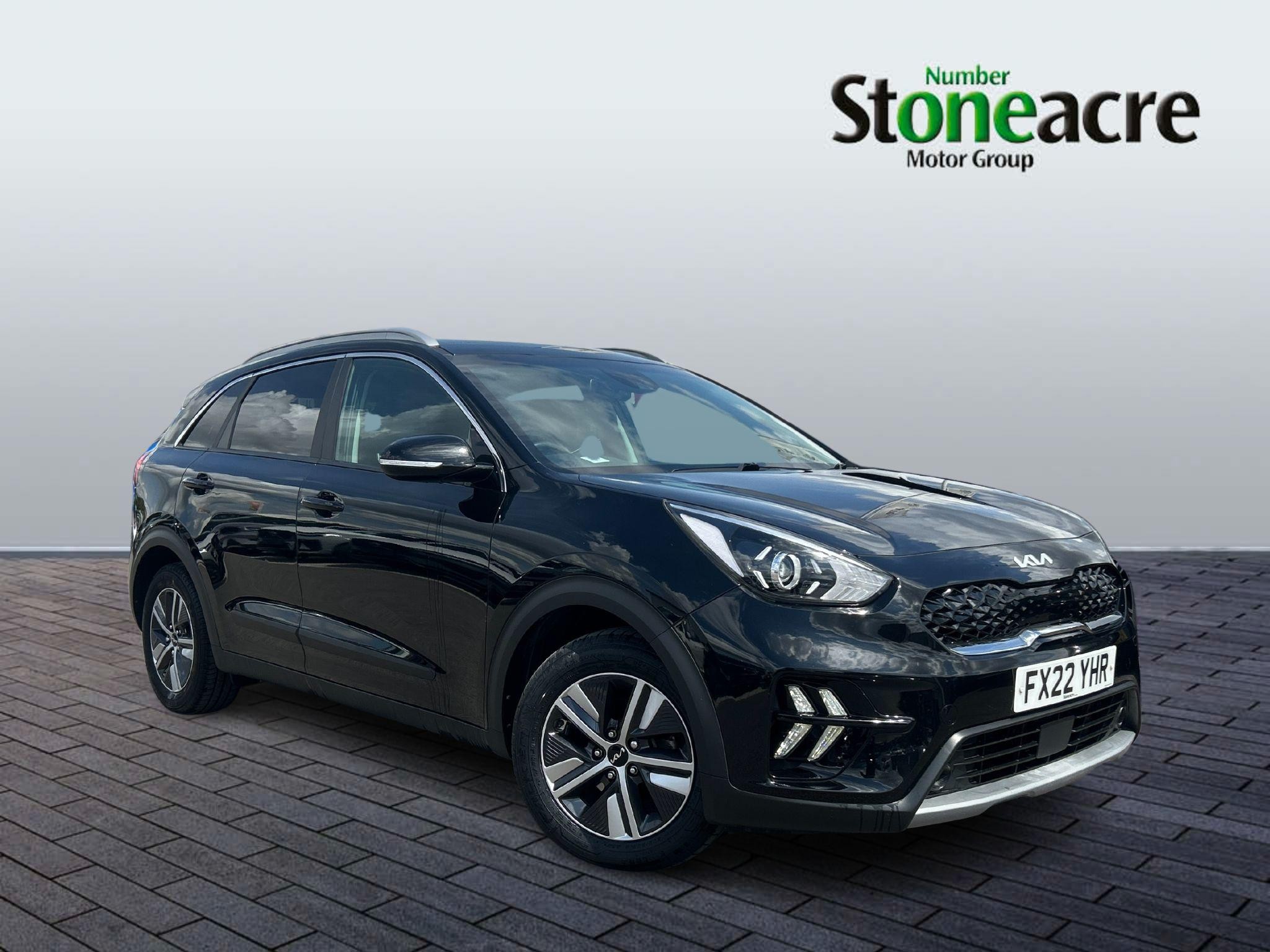 Main listing image - Kia Niro