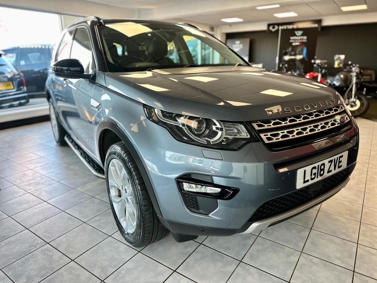 Main listing image - Land Rover Discovery Sport