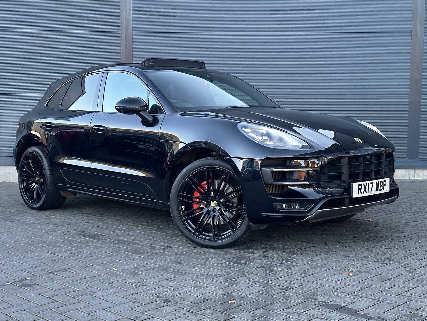 Main listing image - Porsche Macan