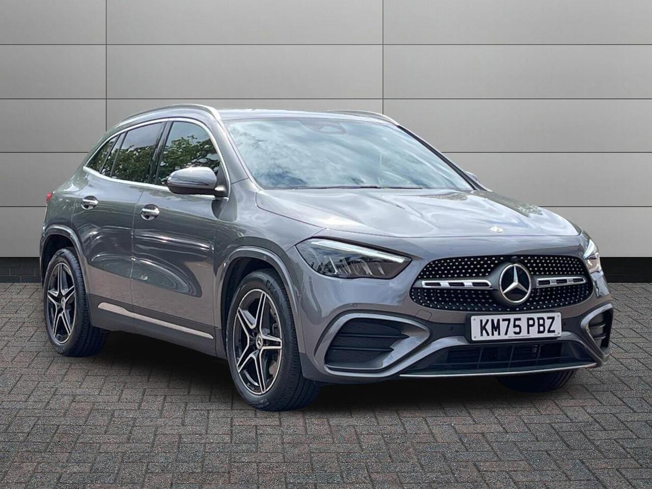 Main listing image - Mercedes-Benz GLA