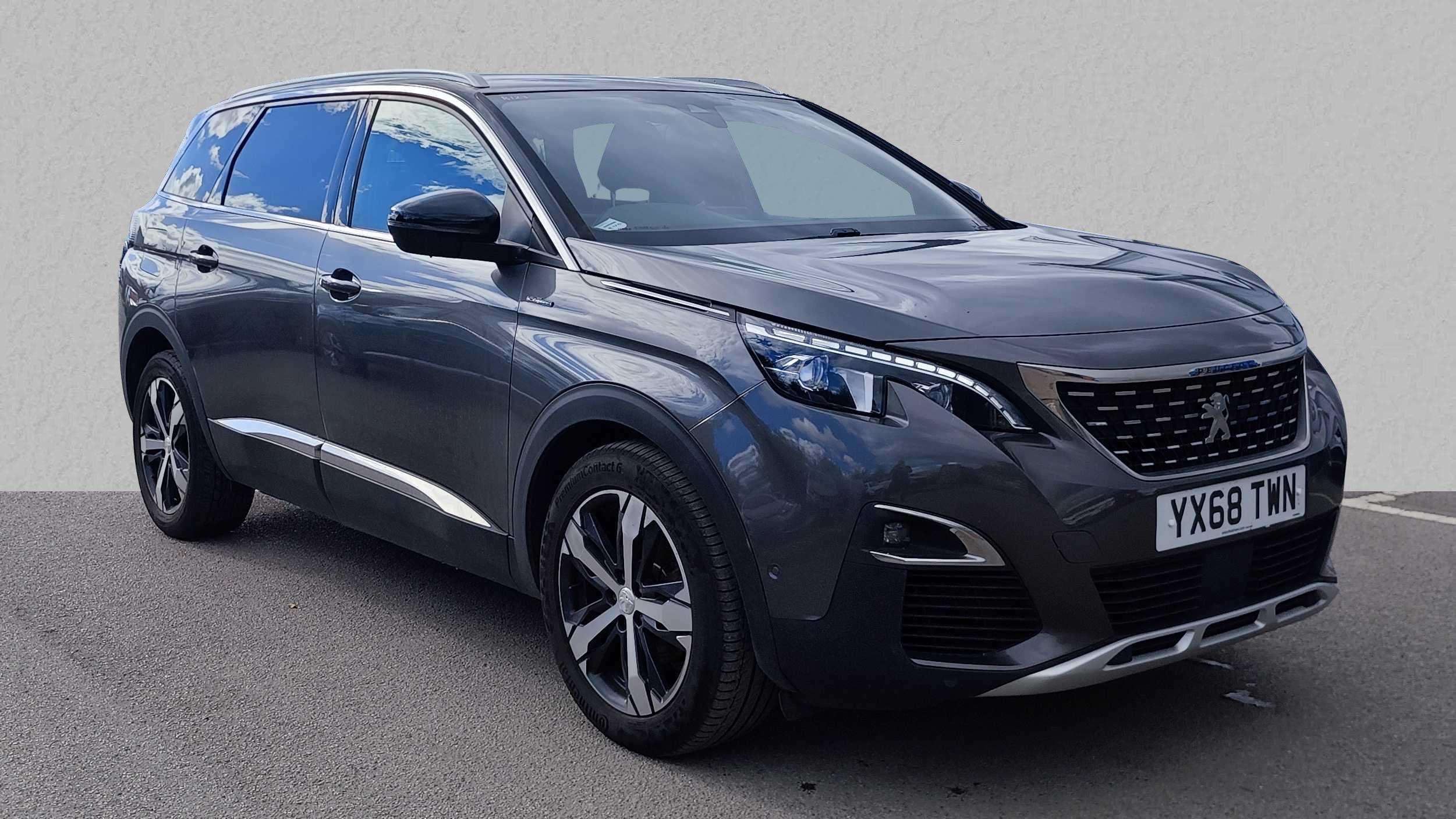 Main listing image - Peugeot 5008