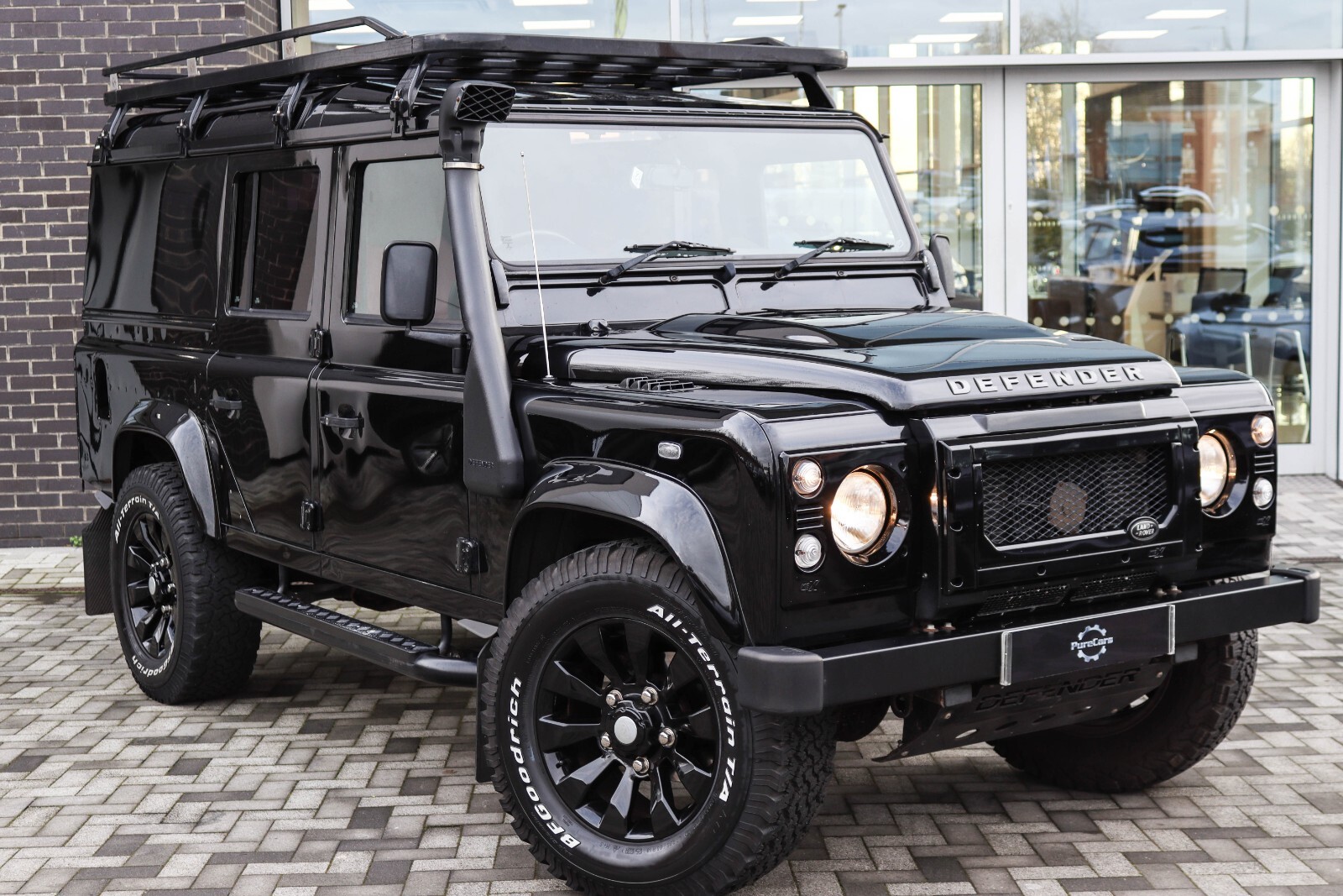 Main listing image - Land Rover Defender