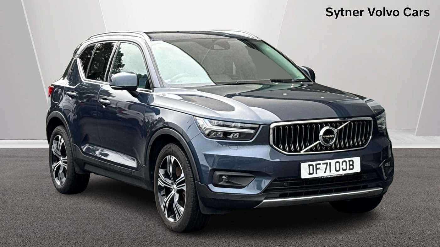 Main listing image - Volvo XC40 Recharge