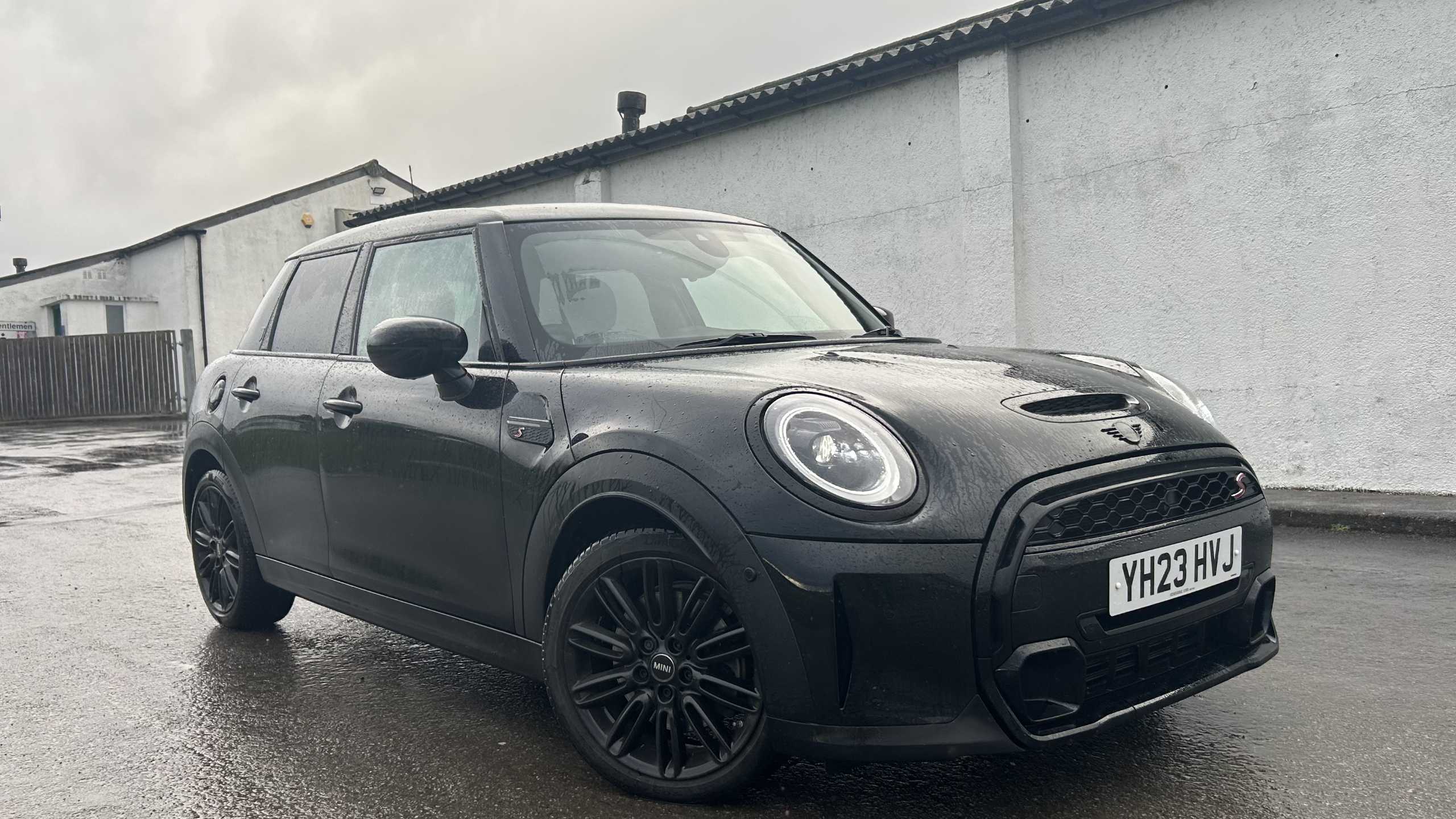 Main listing image - MINI Hatchback 5dr