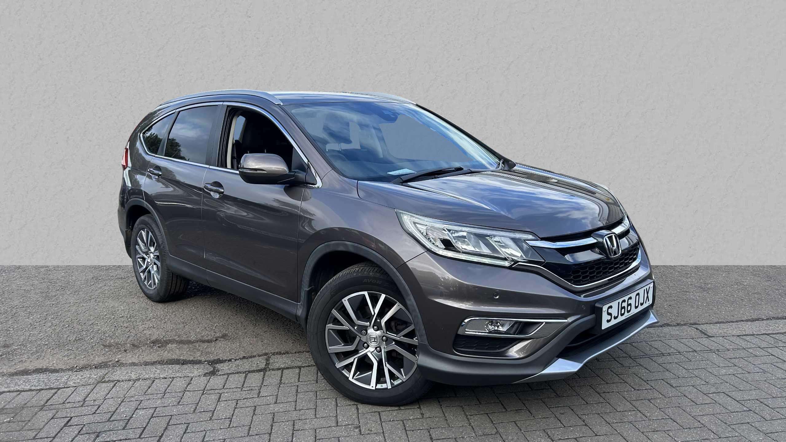 Main listing image - Honda CR-V
