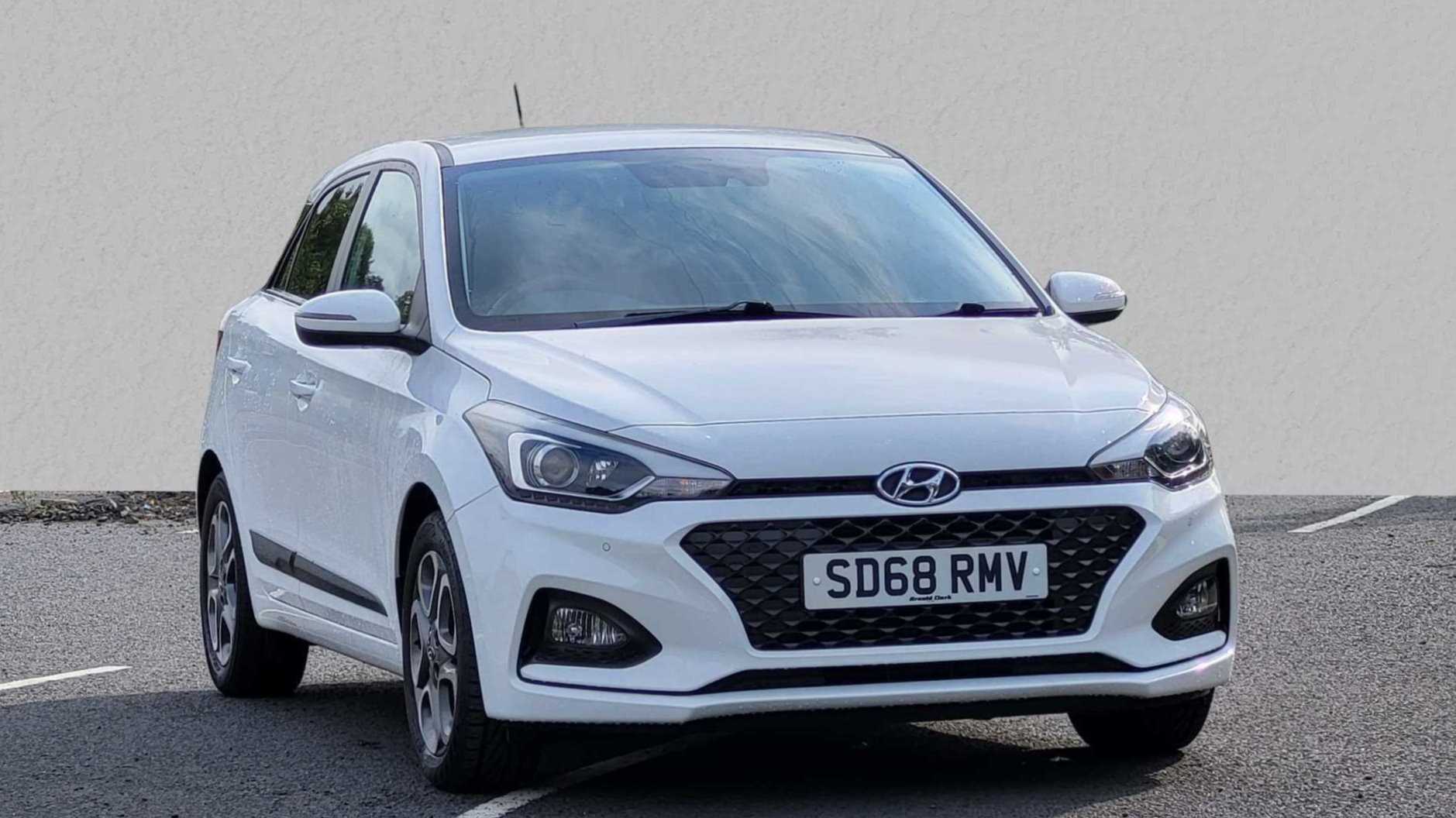 Main listing image - Hyundai i20