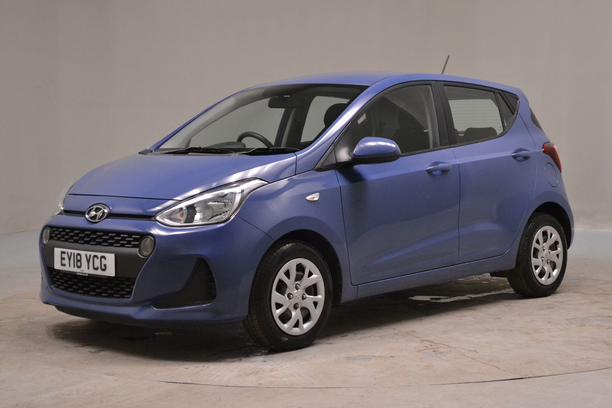 Main listing image - Hyundai i10