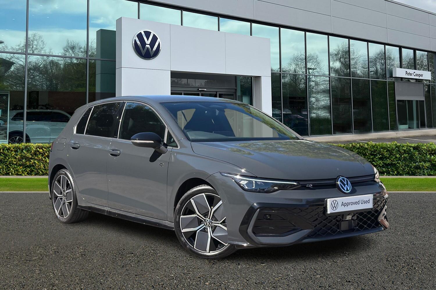 Main listing image - Volkswagen Golf
