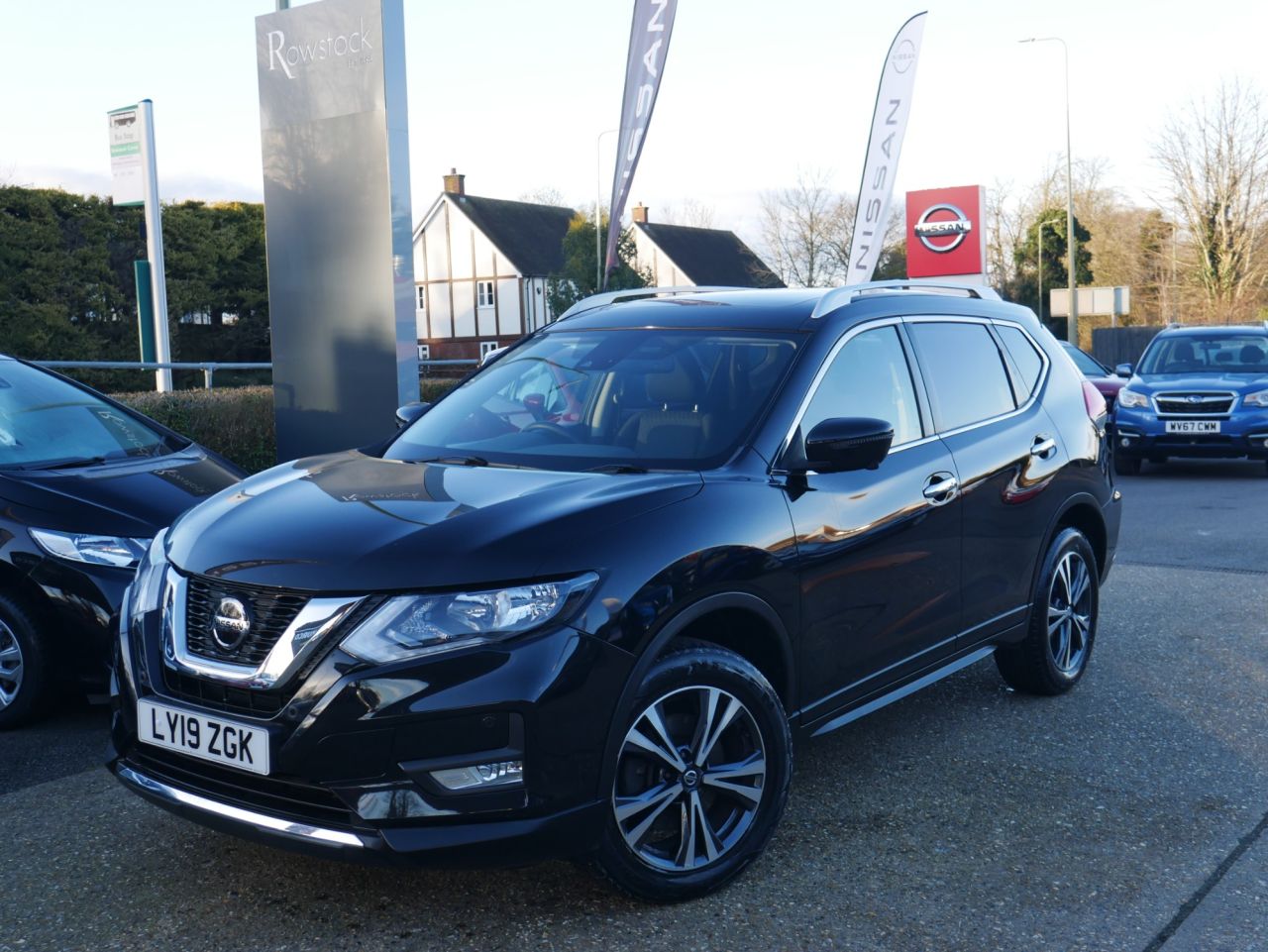 Main listing image - Nissan X-Trail