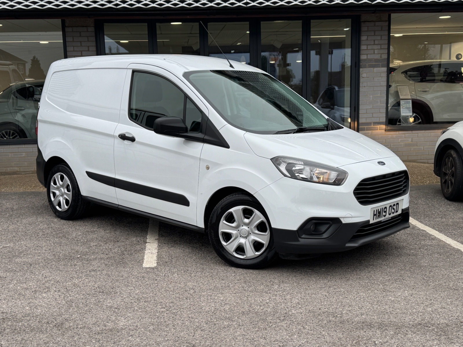 Main listing image - Ford Transit Courier