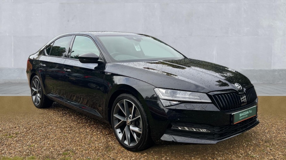 Main listing image - Skoda Superb