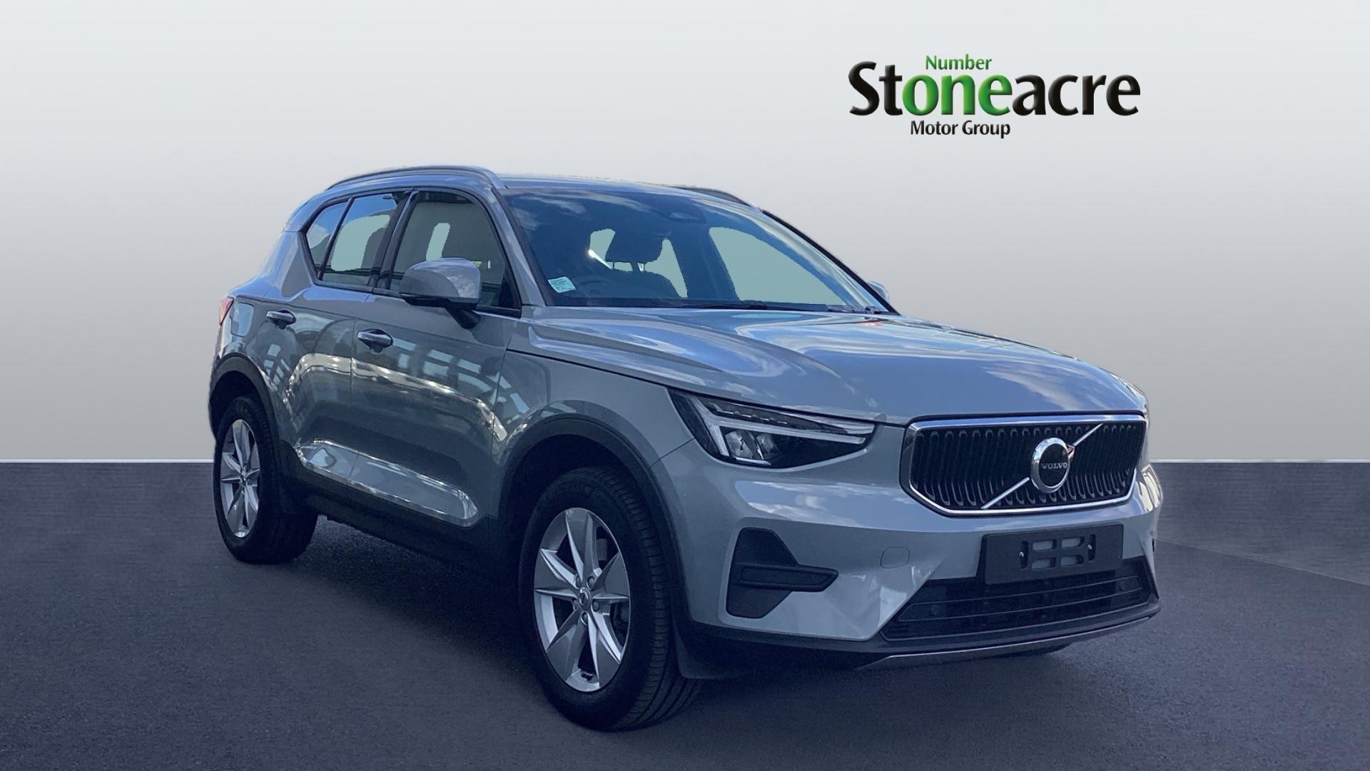 Main listing image - Volvo XC40