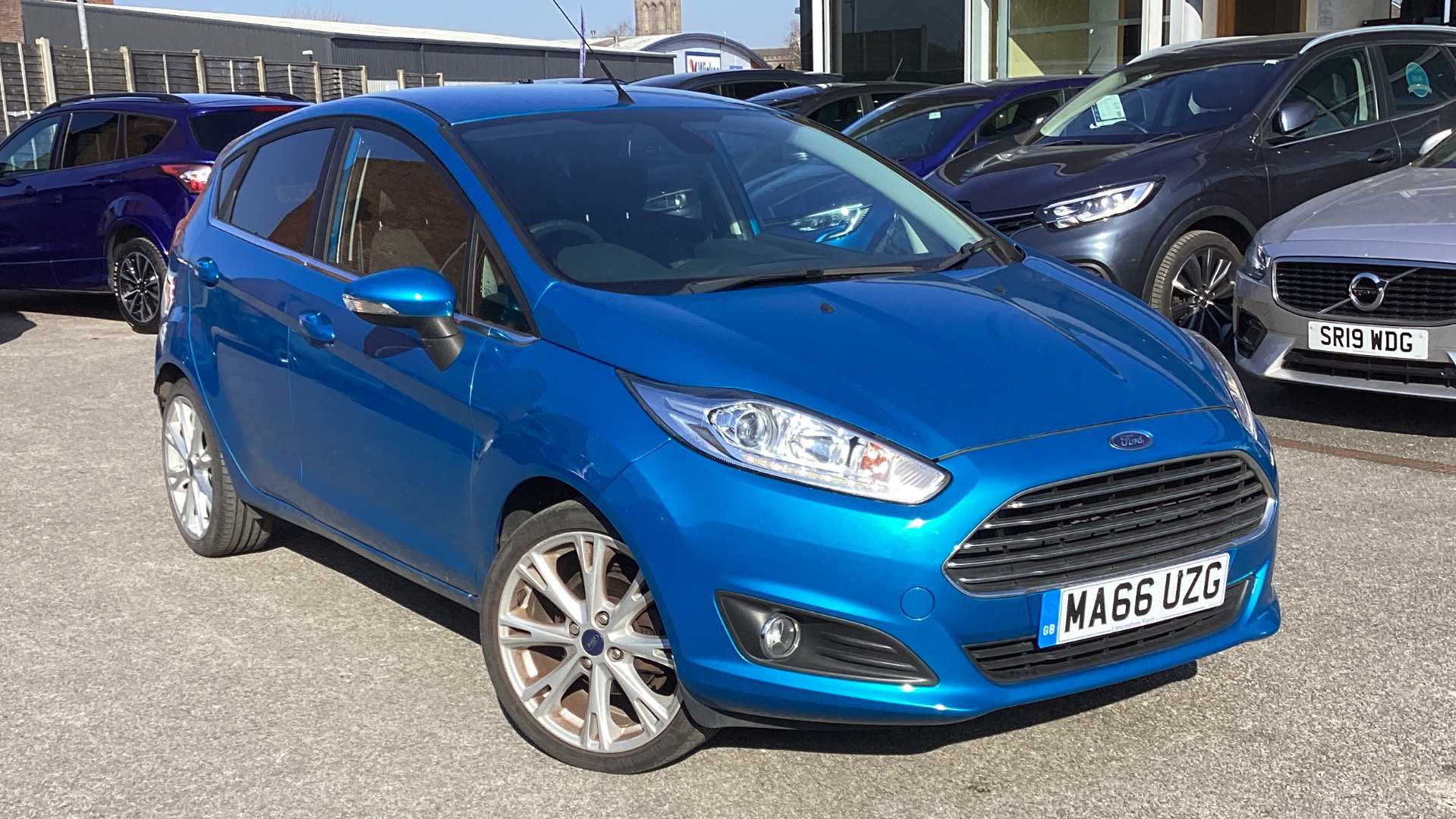 Main listing image - Ford Fiesta