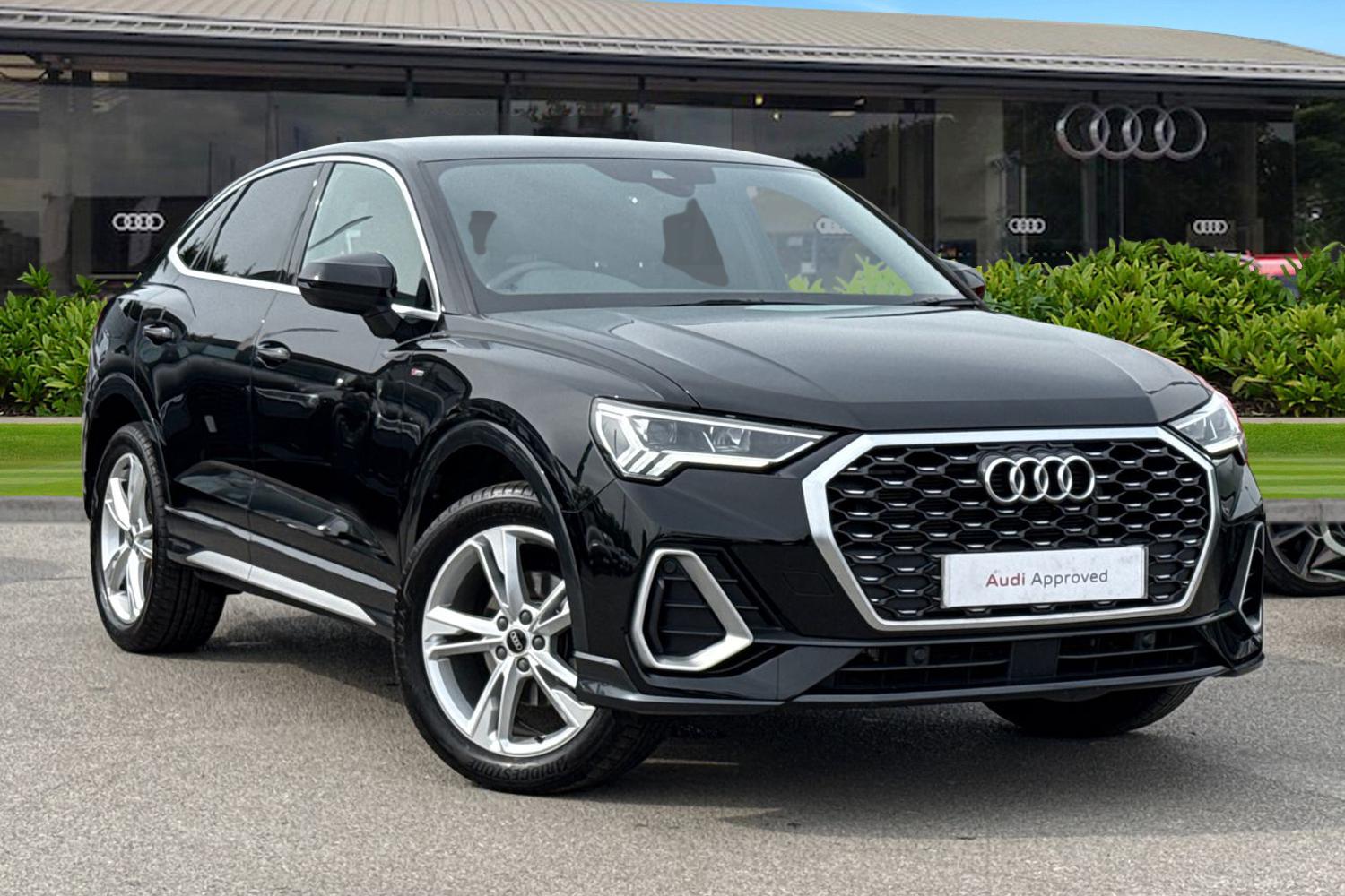 Main listing image - Audi Q3