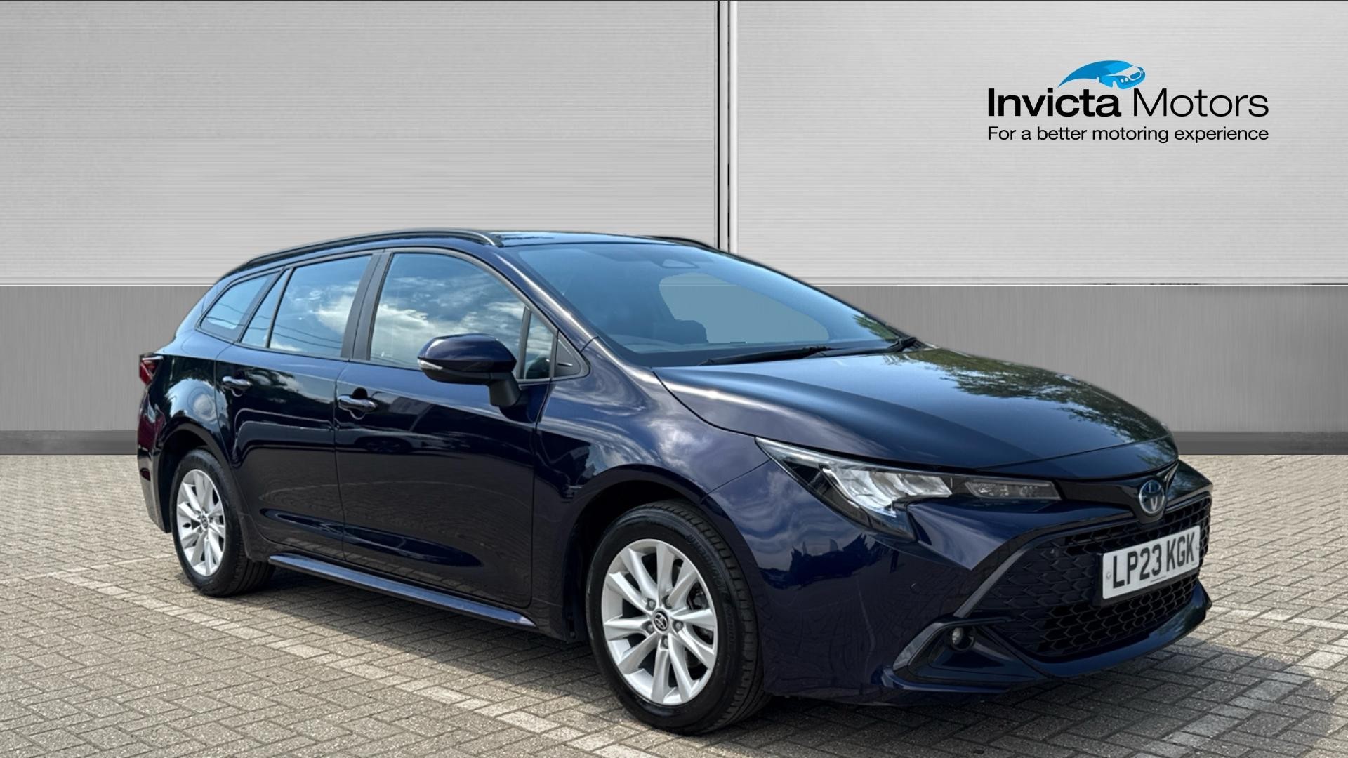 Main listing image - Toyota Corolla