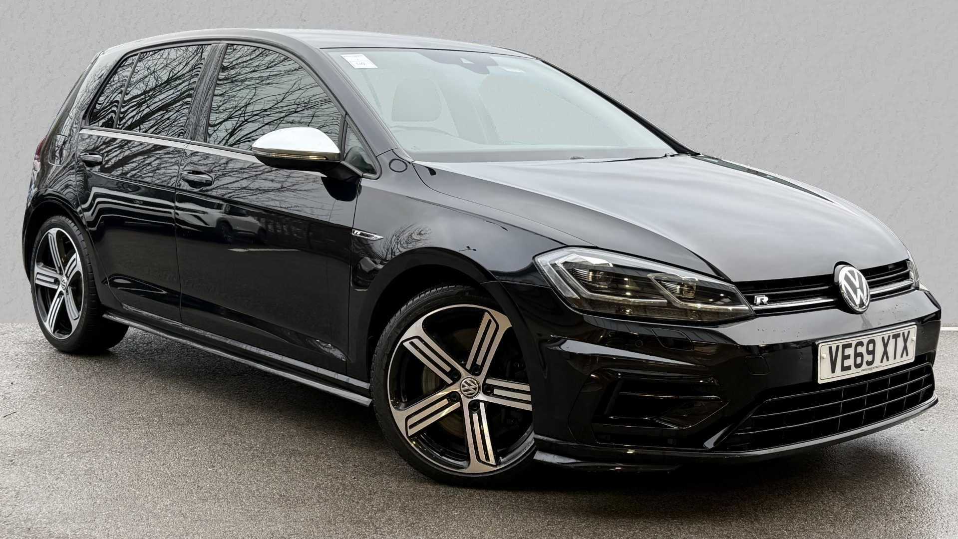 Main listing image - Volkswagen Golf R