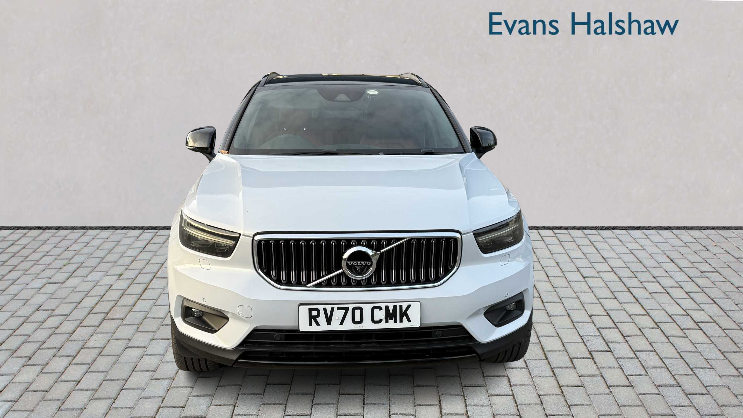 Main listing image - Volvo XC40