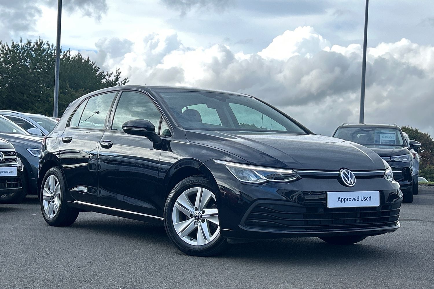 Main listing image - Volkswagen Golf