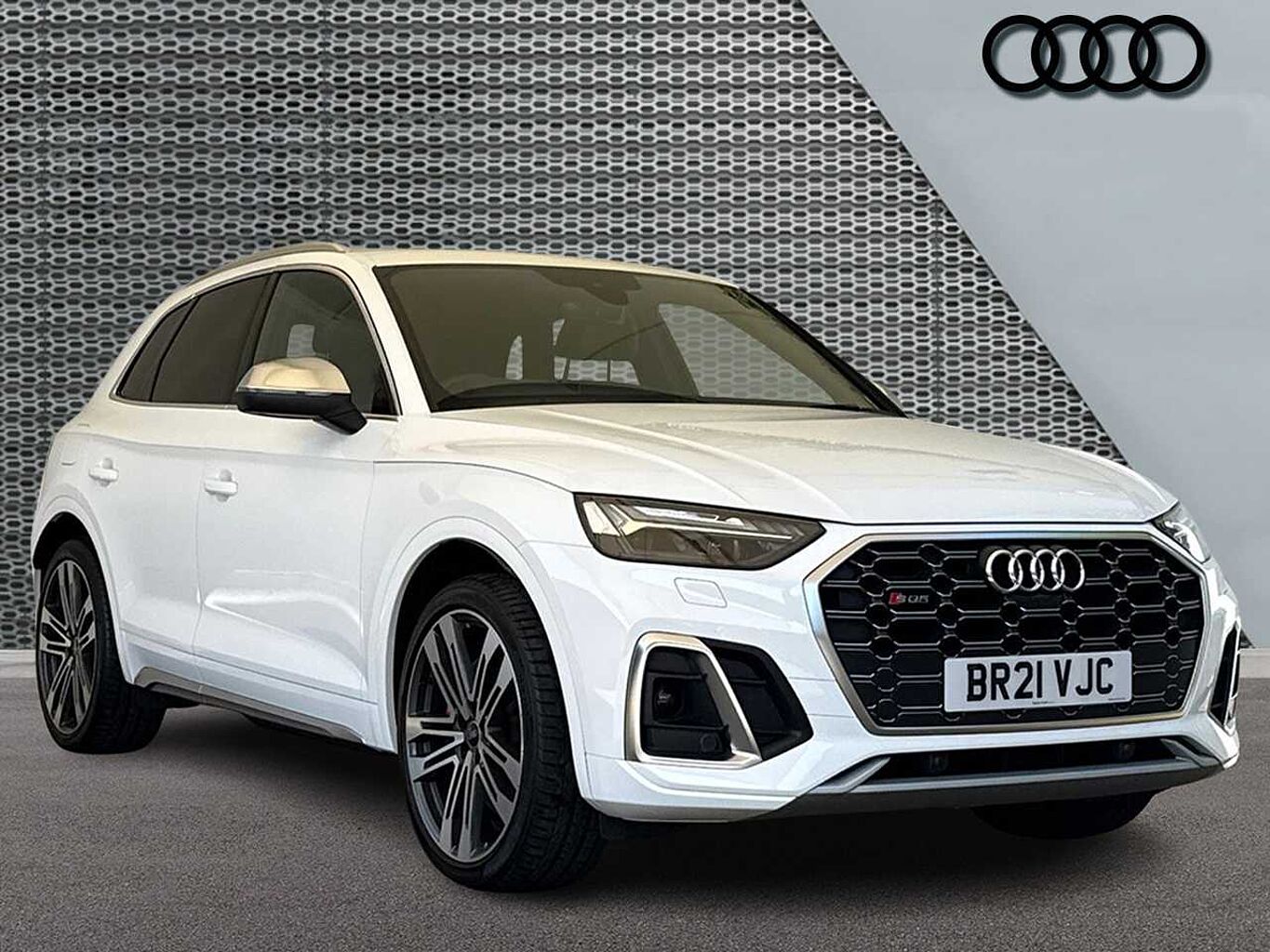 Main listing image - Audi Q5