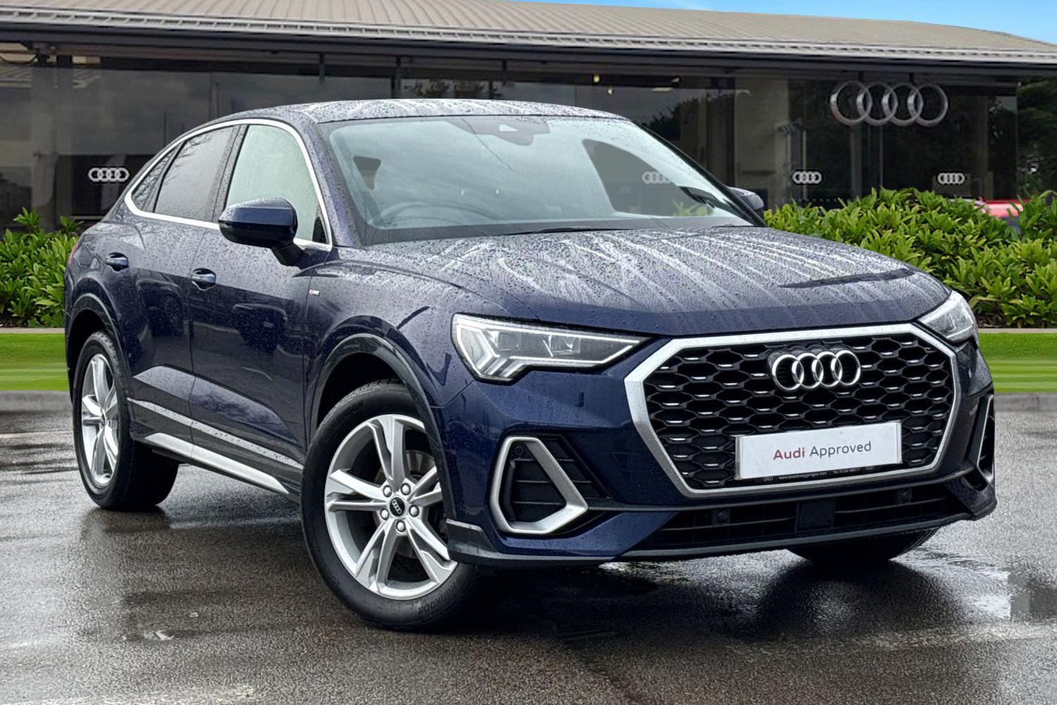 Main listing image - Audi Q3