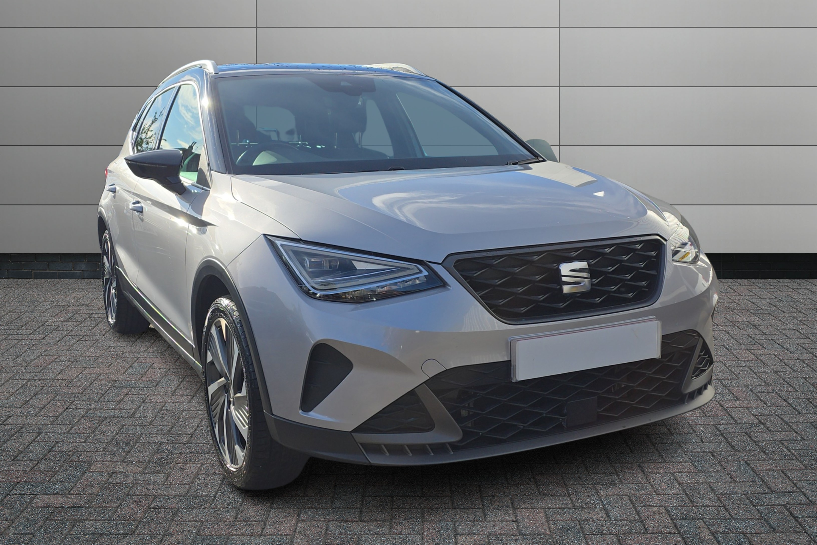 Main listing image - SEAT Arona