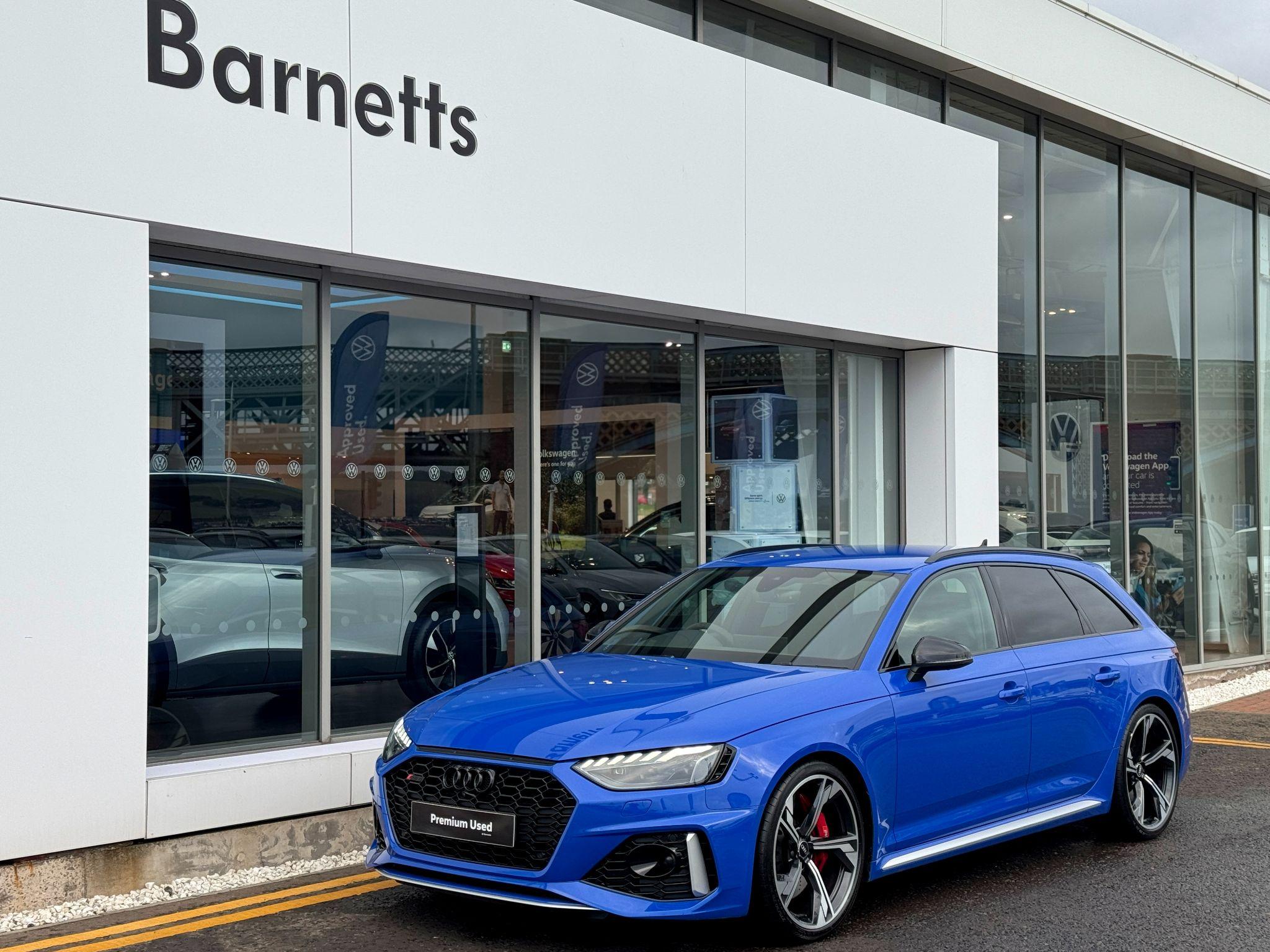 Main listing image - Audi RS4