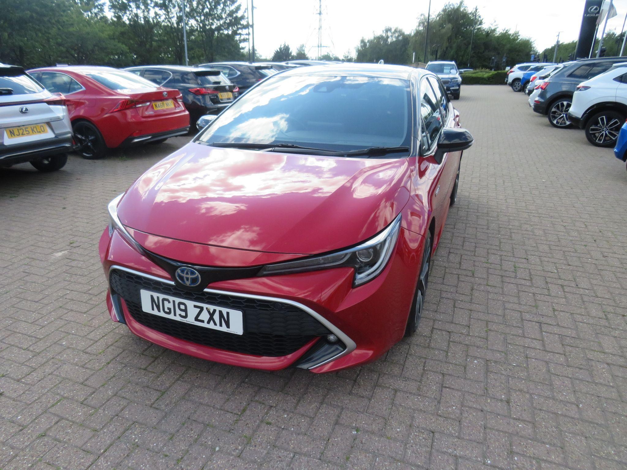 Main listing image - Toyota Corolla