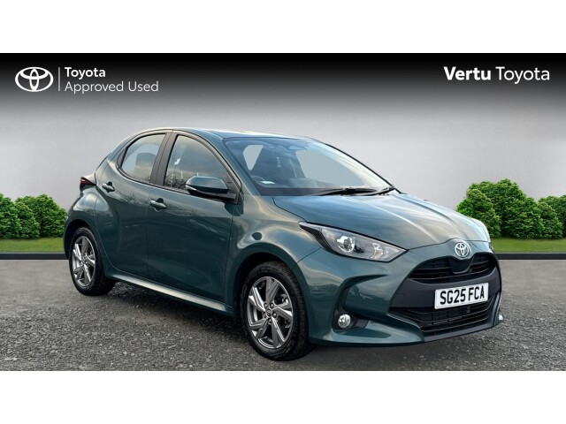 Main listing image - Toyota Yaris