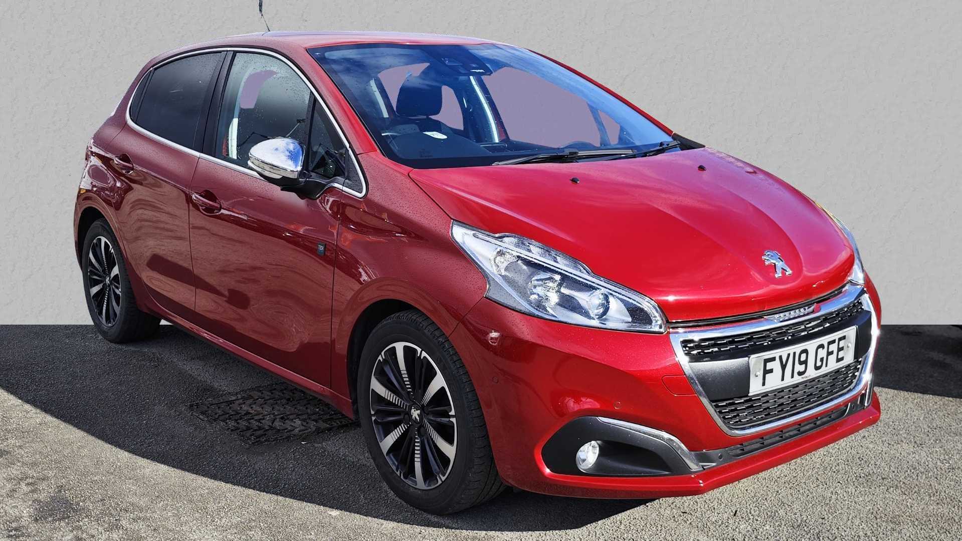 Main listing image - Peugeot 208