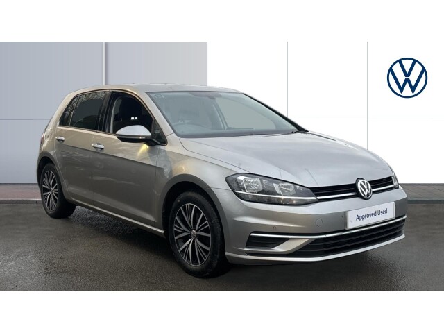 Main listing image - Volkswagen Golf