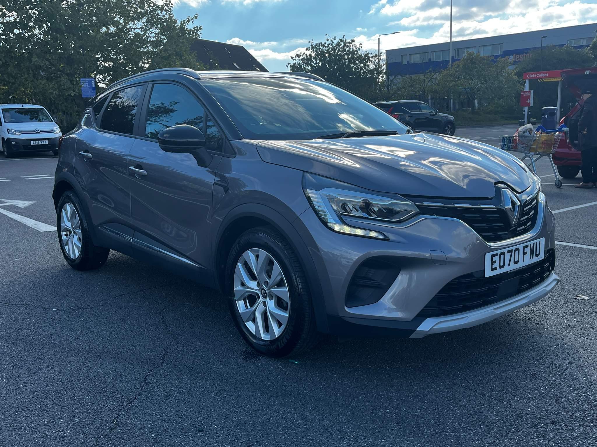 Main listing image - Renault Captur