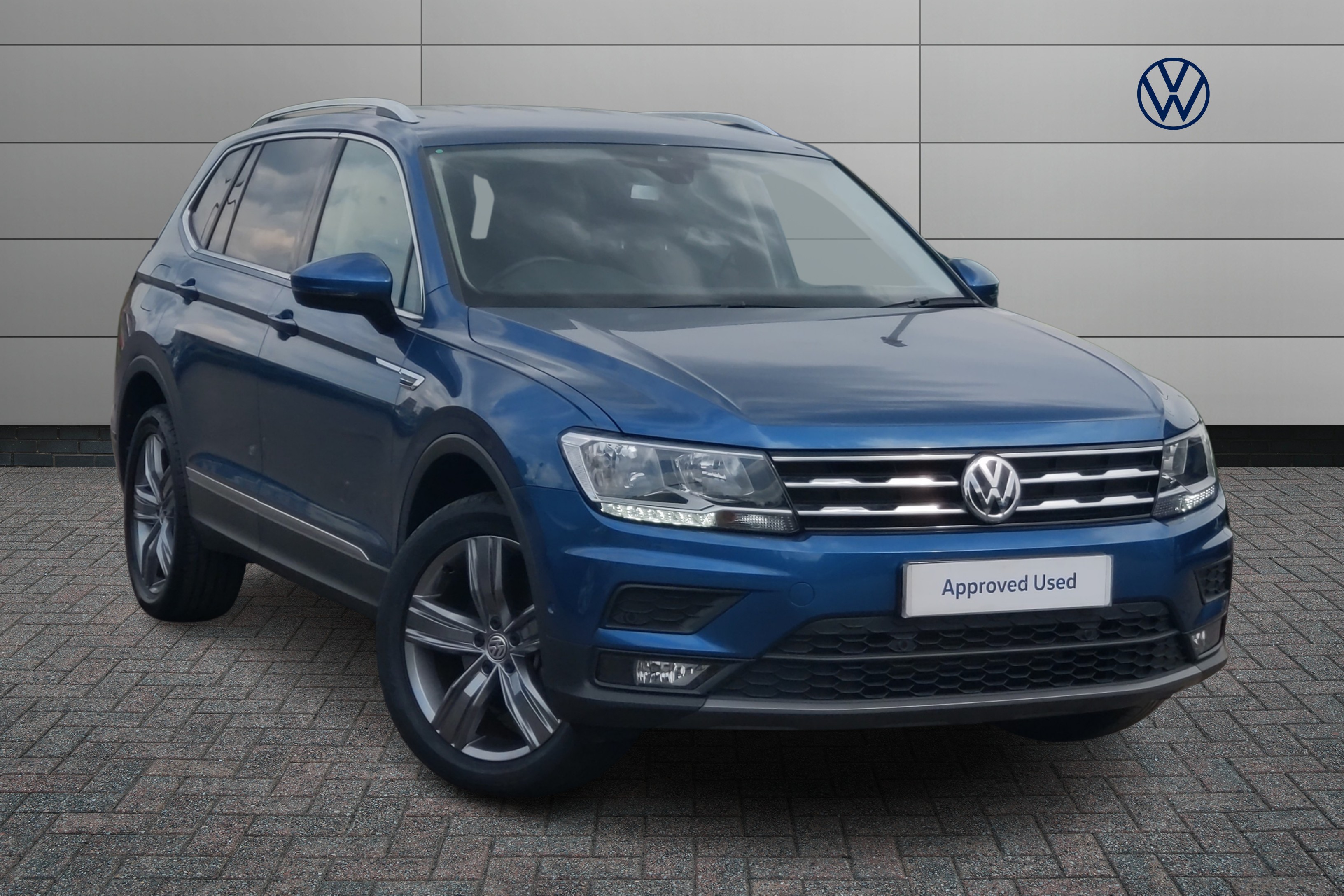 Main listing image - Volkswagen Tiguan Allspace