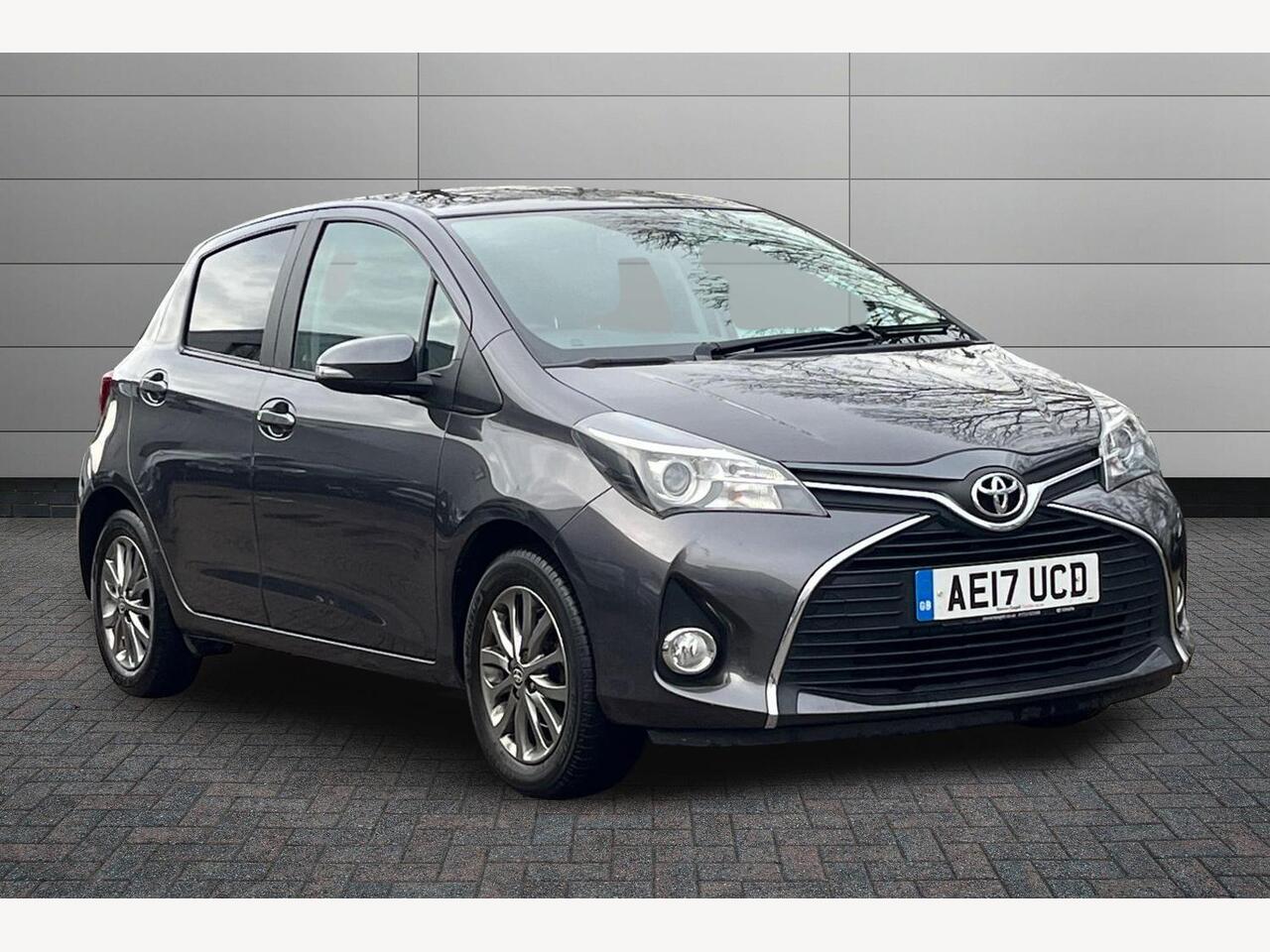 Main listing image - Toyota Yaris