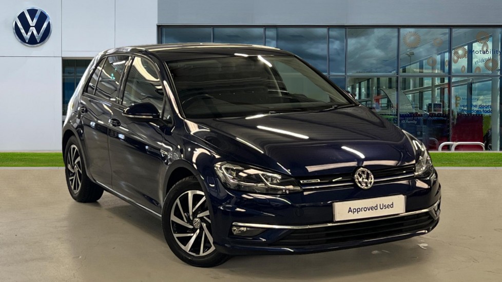 Main listing image - Volkswagen Golf