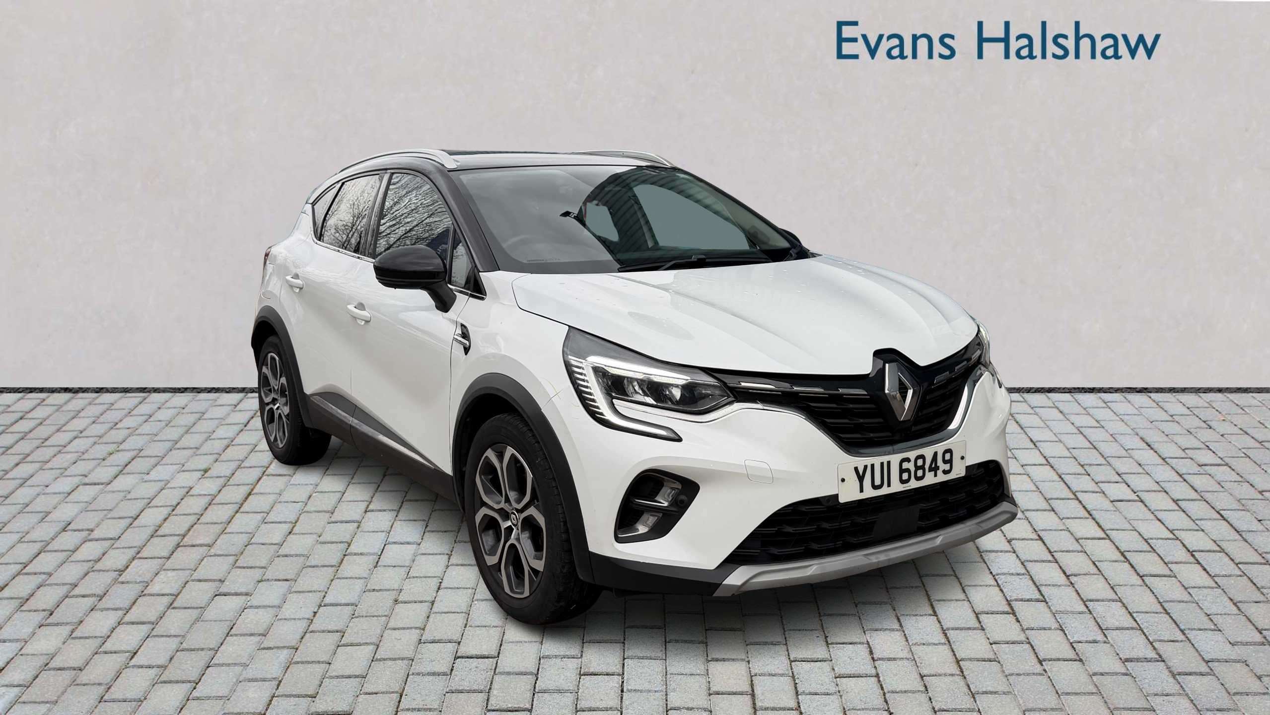 Main listing image - Renault Captur