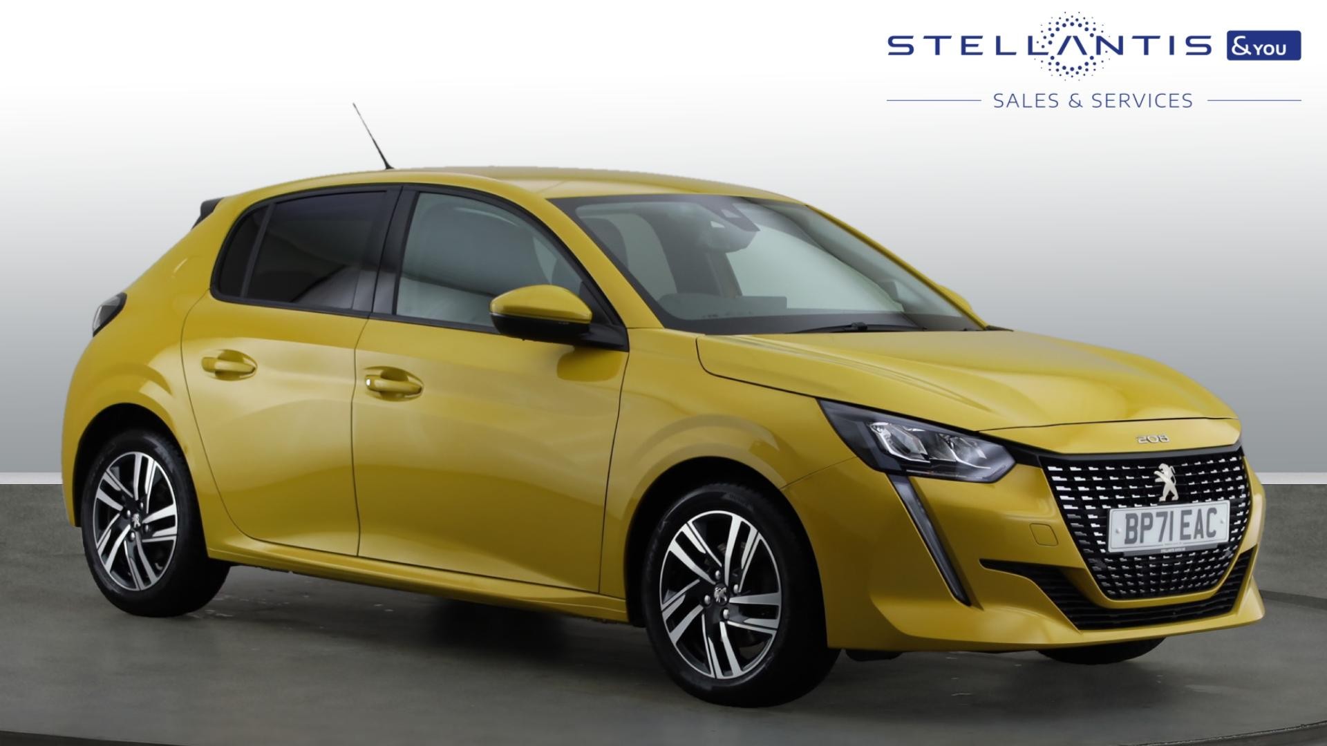 Main listing image - Peugeot 208