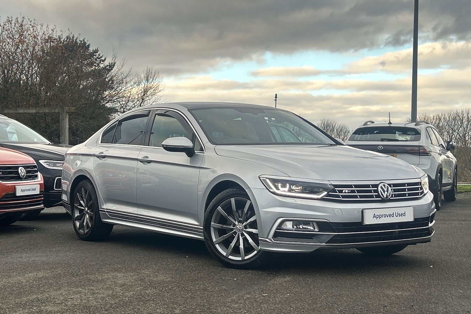 Main listing image - Volkswagen Passat