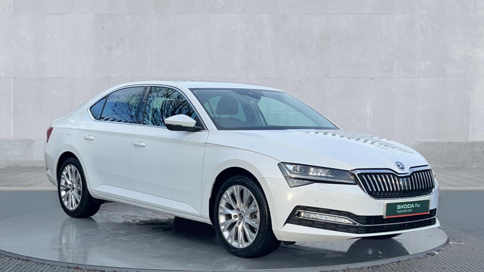 Main listing image - Skoda Superb