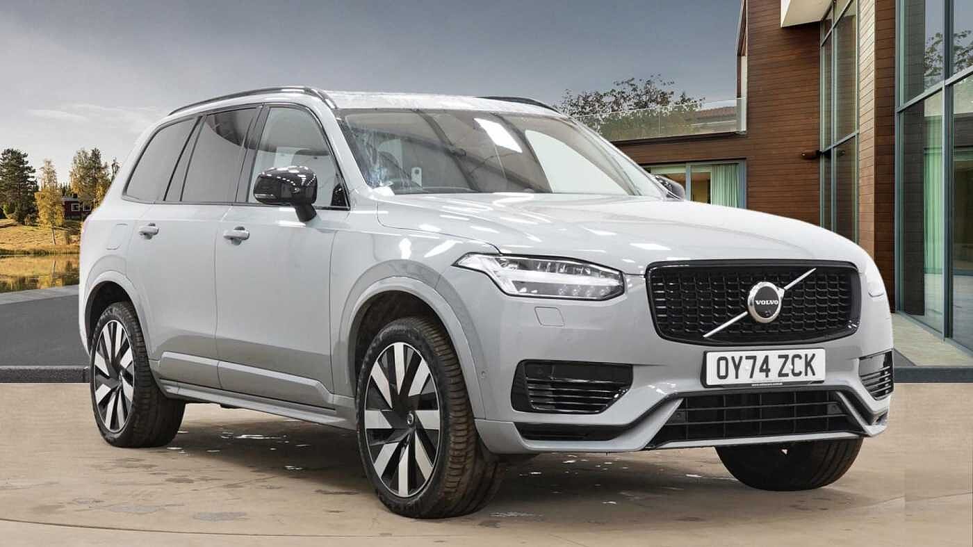 Main listing image - Volvo XC90