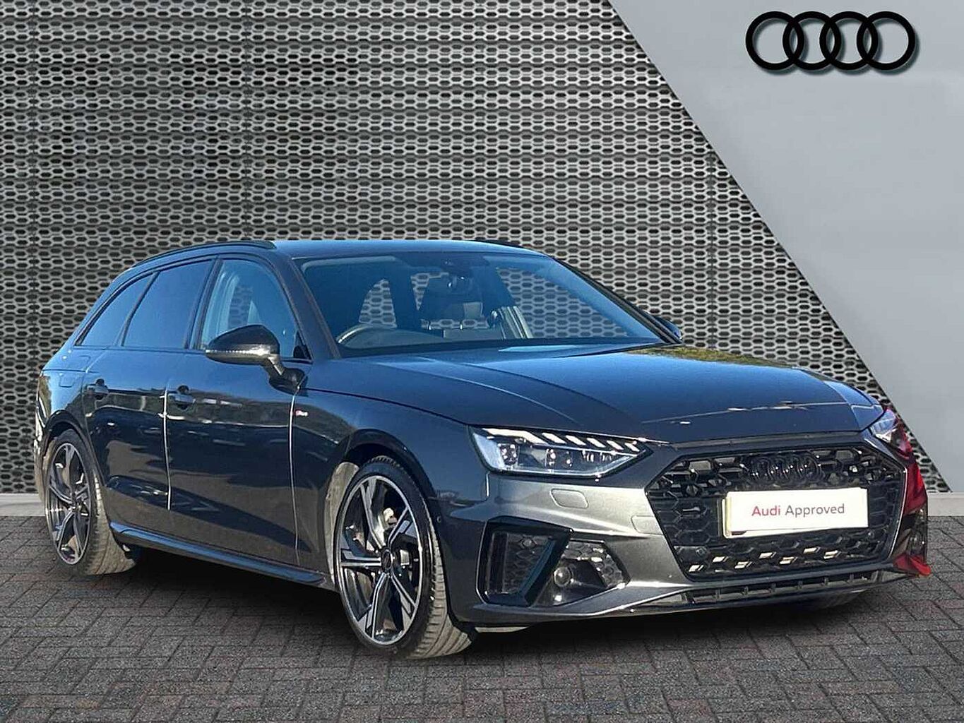 Main listing image - Audi A4