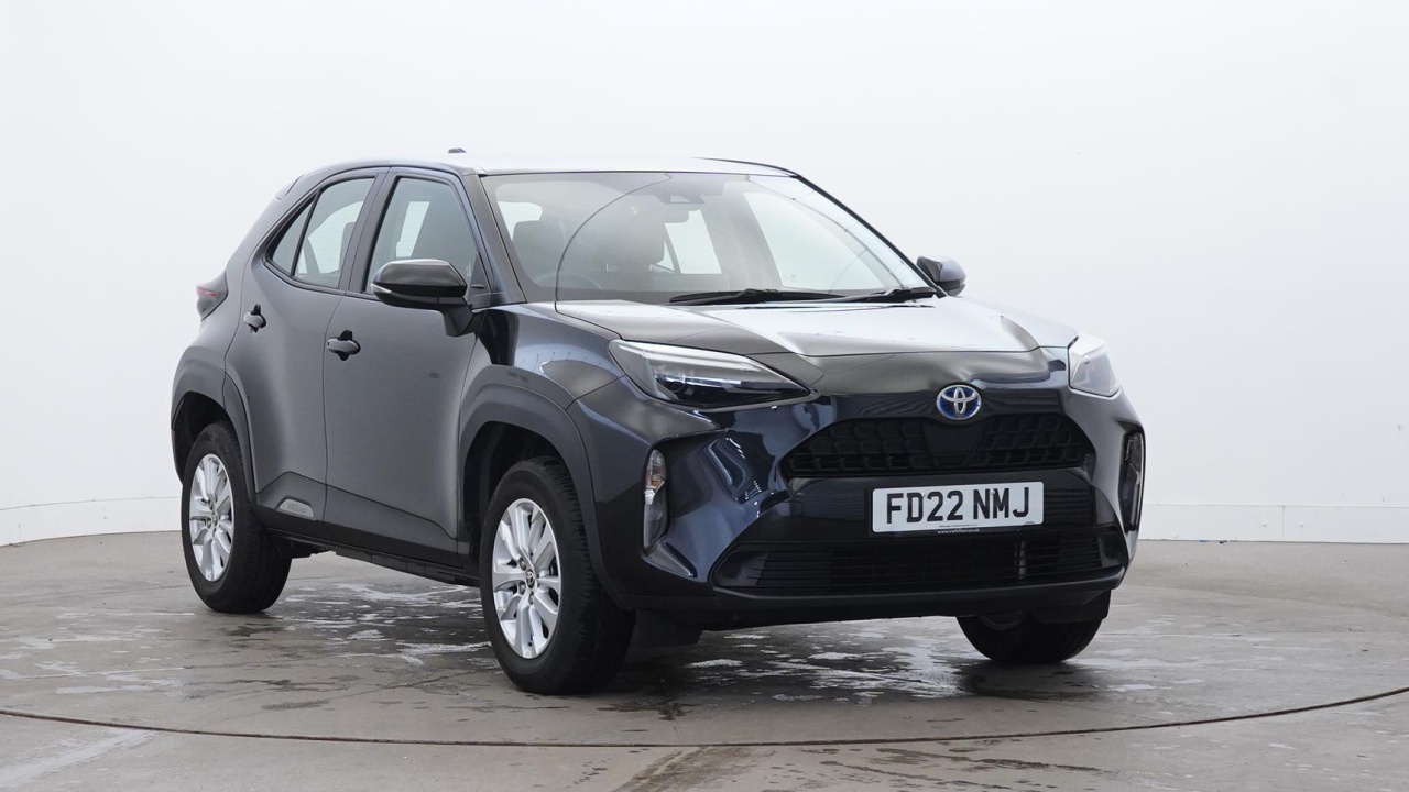 Main listing image - Toyota Yaris Cross