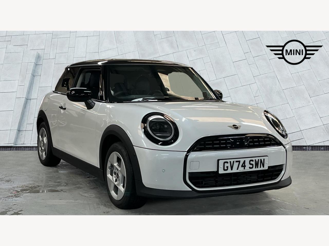 Main listing image - MINI Hatchback