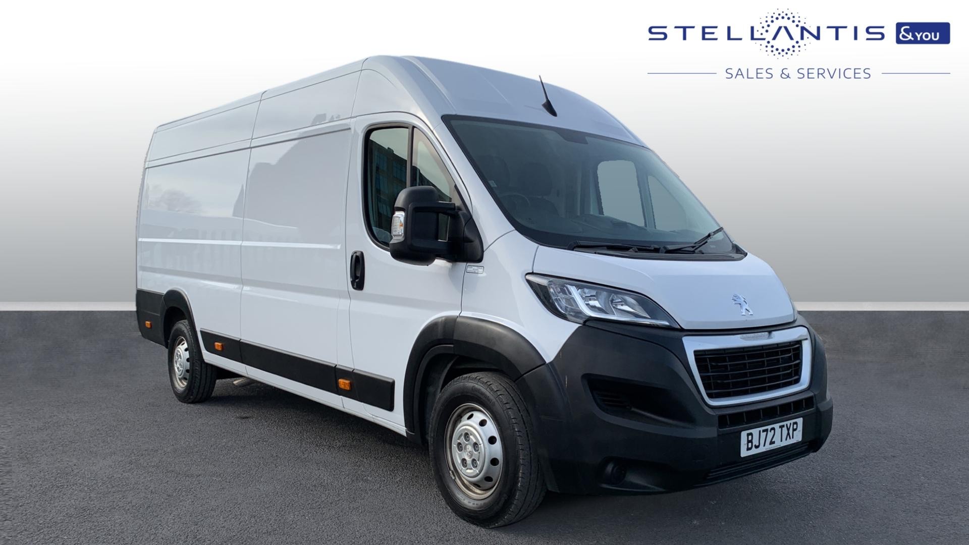 Main listing image - Peugeot Boxer