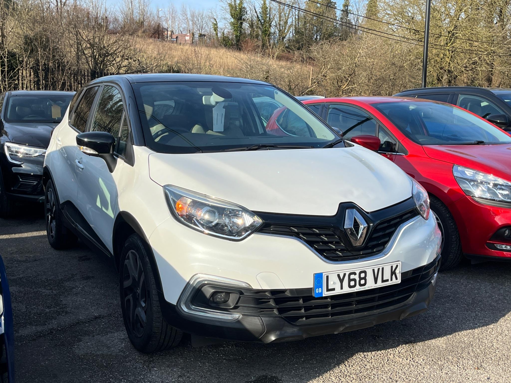 Main listing image - Renault Captur